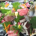 ろく助 - 料理写真:刺身盛り合わせ