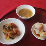 中国酒家 龍殿 - エッグドロップスープ、エビシュウマイ、酢豚