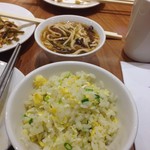鼎泰豊 - 炒飯と酸辣湯