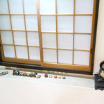 Sakura - 階段の窓辺には七福神