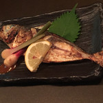 鳥廣 - 活鯵の塩焼き