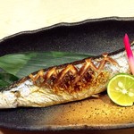 鹽烤秋刀魚