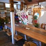 手打ち蕎麦 仙太郎 - 内観：一番奥から店内を