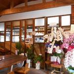 手打ち蕎麦 仙太郎 - 内観：席側からみた厨房　2016.08