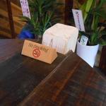 手打ち蕎麦 仙太郎 - 内観：大船（大テーブル）の帆先