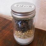 手打ち蕎麦 仙太郎 - そばの実：多分、説明用とゆーか、見本？