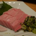 あごおとし - 【2016.09】生の本マグロの大トロ　葱焼添え