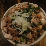 ニューラーメン専門店 玄屋 - ランチセット　チャーシュー丼