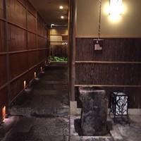 やまと 楽 - 趣ある通路
