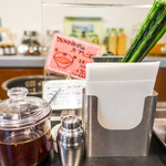 175°DENO担担麺 - 卓上には自家製ラー油も