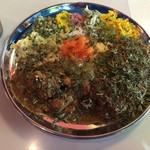 ムジャラ - チキンマサラと豚バラのあいがけ