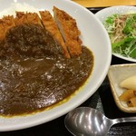 レストラン 彩 - カツカレー 1080円(?)
            量が多くて、カツも分厚くて(笑)