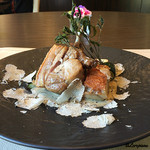 カーサ・デル・チーボ - 鶉のもも肉と胸肉のサマートリュフがけ