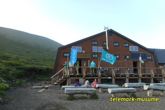 岩手山八合目避難小屋 &ndash; 登山者必見の山小屋情報と口コミ