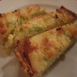 カニとキャベツのキッシュ