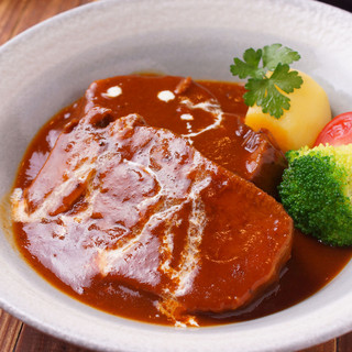 Popular dish★ Cow tongue stew