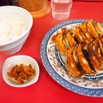 正嗣 - 正嗣の駒生店にしかない「餃子ライス」