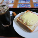 Suetoshi Bokujou - ハムチーズトースト（ドリンク付き）￥500