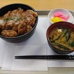 洋食屋 キッチン ふくま - 元祖ドヴィカツ丼+ドリンク：918円→500円（ランチパスポート岡山Vol. 10利用）