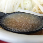 ラーメン二郎 - スープ