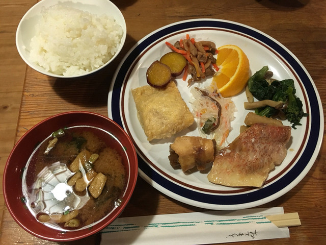 唐松岳頂上山荘 カラマツダケチョウジョウサンソウ 欅平 その他 食べログ