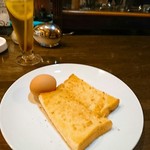 VIE - アーモンドトースト*✩＆ゆで卵