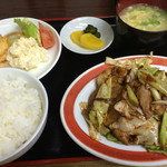 Chuuka Ya Keiraku - 日替わりランチ〜火曜日は回鍋肉でした