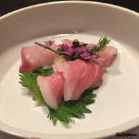 お料理 七草 - 大間産の本鮪の腹身とイシナギの造り