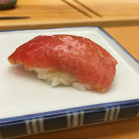 銀座寿司幸本店 丸ビル店 - カナダ産鮪の大トロ