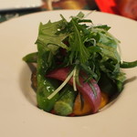 ワッシーズダイニングスープル - ブッフ・ロッシーニに添えられた温野菜