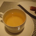 エル ブランシュ - ハーブティーと小菓子