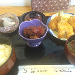 Jisaku - 日替わりランチ。魚フライとヒレカツ。特にヒレカツが柔らかく味も良かったです♫