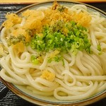 めんや七福  - かけうどん中280円  出汁・うどん共に溢れそう・・