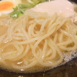 鶏そば まるだい - 麺