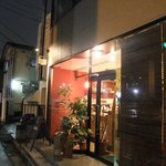 La Bonta - 夜の外観