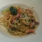 イルベッカフィーコ - ランチでも手打ちが嬉しい、フレッシュトマトと蛸のタリオリーニ