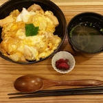 Mitsusedorihompo - みつせ鶏の親子丼