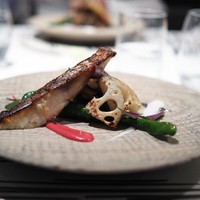 Steak Dining Vitis - 真鯛のポワレ　ビーツ・モロヘイヤ・黒と白胡麻豆腐の４色ソースで
                