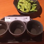 Jidori Jizake Izakaya Yabuya - 日本酒飲み比べ 800円