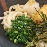 うどん処 おはな - かしわ天ぶっかけうどん(冷)