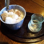 Nagasaki Oranda Kohikan - アイスティーに付いている砂糖＆ガムシロップ