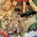 Chaotai - ライスはタイ米　チキンや野菜、ハーブが入っています