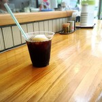 スタンド喫茶 勾当台 - コーヒーフロートとカウンターの景色！