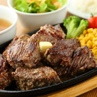 肉厚ステーキ当店一番人気の『Texasステーキ』