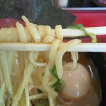 熊田家 - 味噌チャーシューメン 麺