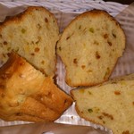 よろづや - ピスタチオブリオッシュ