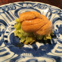 千翠 - 唐津の赤海胆と青銀杏のまんじゅう　夏の名物