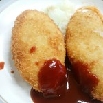 あほだら亭 - でっかいコロッケ二個