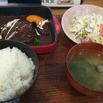 山本鉄筋の社員食堂 - 煮込みハンバーグ