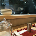 燃えよ麺助 - 〜( ^ 、^ )/□